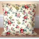 Vintage style rosbud print ..